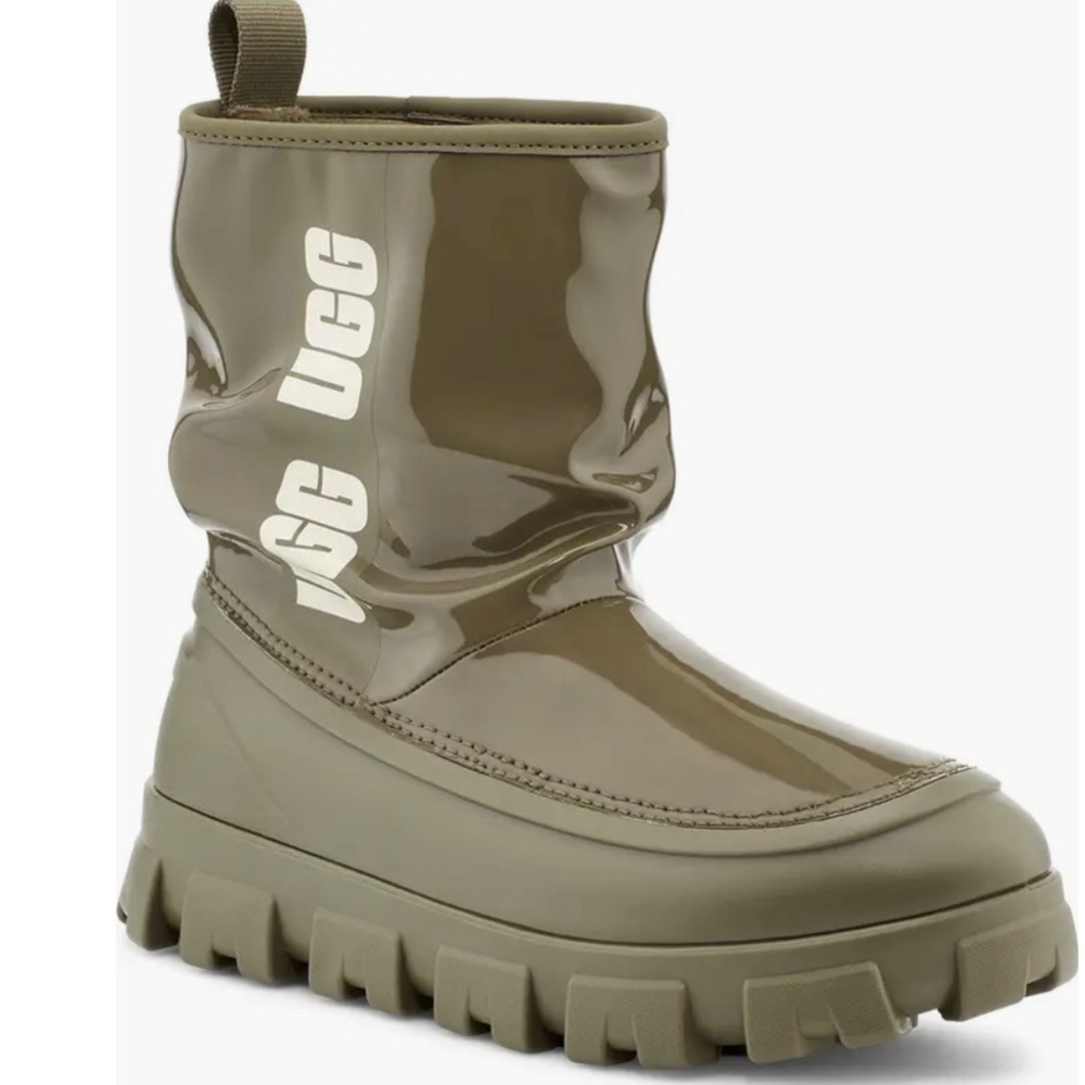 UGG Glossy Green Winter Boots